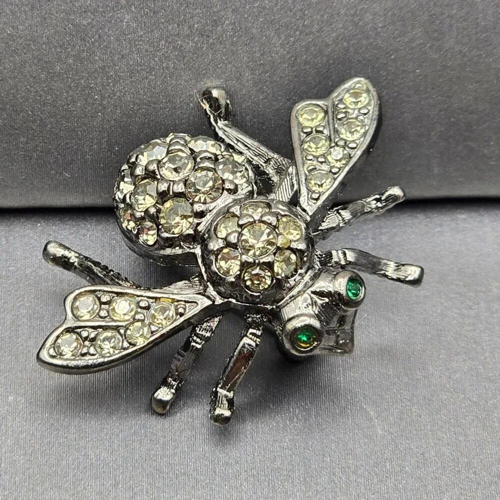 Joan Rivers Bee Brooch Pin 1.25" Clear Rhinestones Green Eyes Silver-Tone Signed - Picture 2 of 6